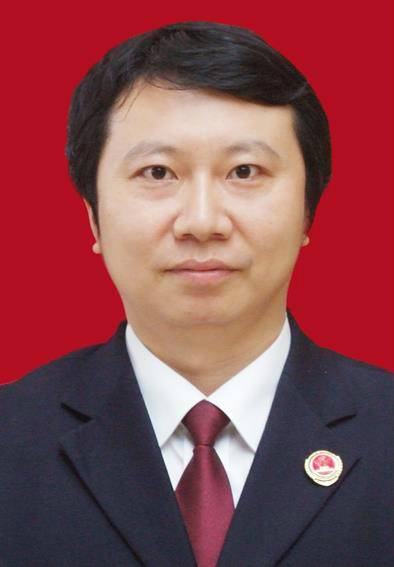 王雁飞（四川省广安市人民检察院党组书记、检察长）