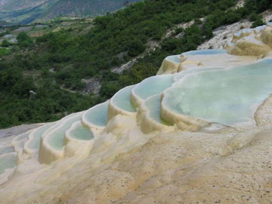 香格里拉白水台