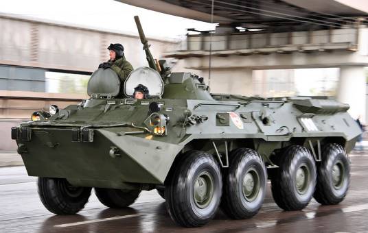 BTR-80装甲输送车