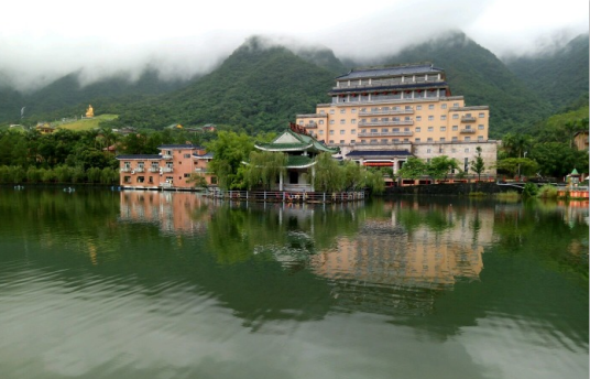 莲花山旅游风景区（广东省海丰县莲花山旅游风景区）