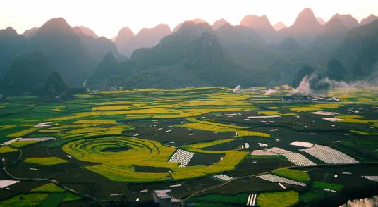 万峰林八卦田