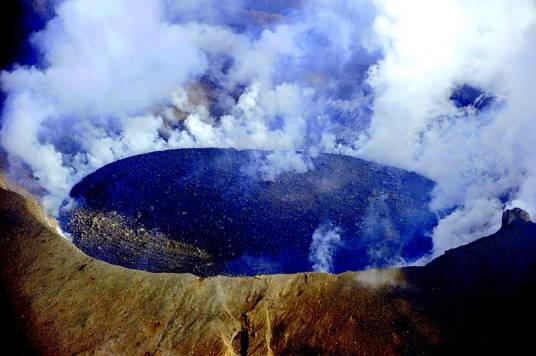 新燃岳火山