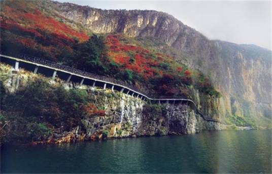 嘉陵江小三峡栈道