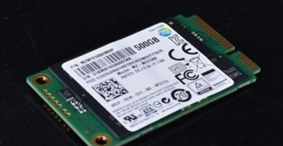 通俗易懂 SSD固态硬盘接口记特有哪几种类型的图解